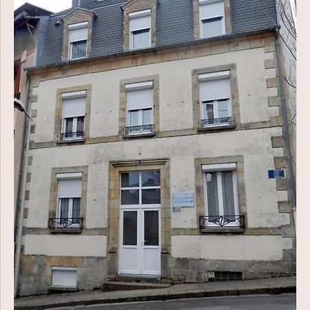 Le Nid Douillet Rustique Linge Fourni Apartment La Bourboule Ngoại thất bức ảnh