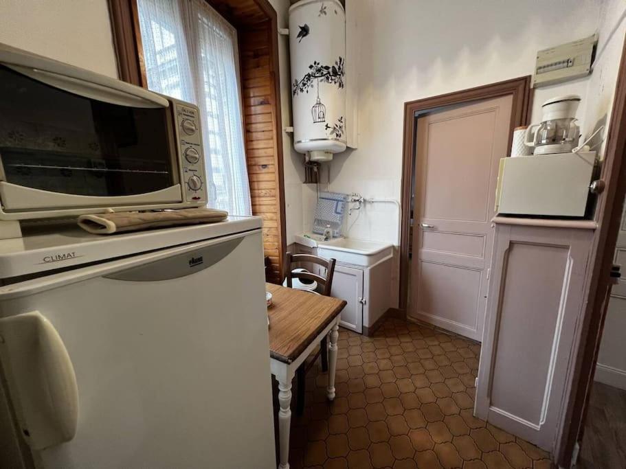 Le Nid Douillet Rustique Linge Fourni Apartment La Bourboule Ngoại thất bức ảnh